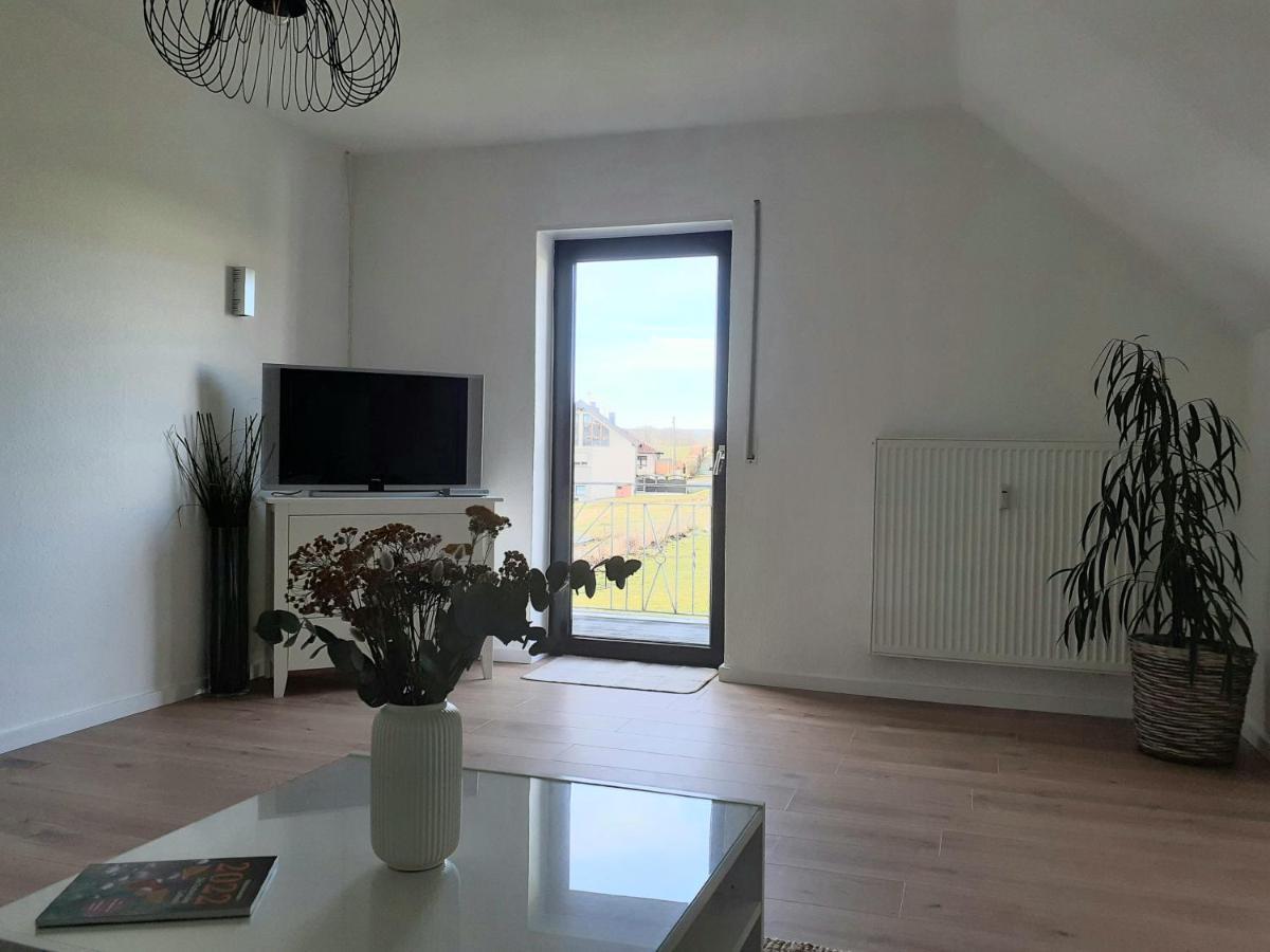 Eifelstern-Schoene Ferienwohnung Mit Balkon Kalenborn-Scheuern Esterno foto