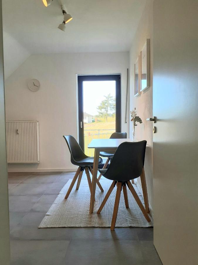 Eifelstern-Schoene Ferienwohnung Mit Balkon Kalenborn-Scheuern Esterno foto